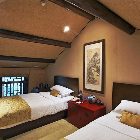 Renli Hotel Чънду Екстериор снимка