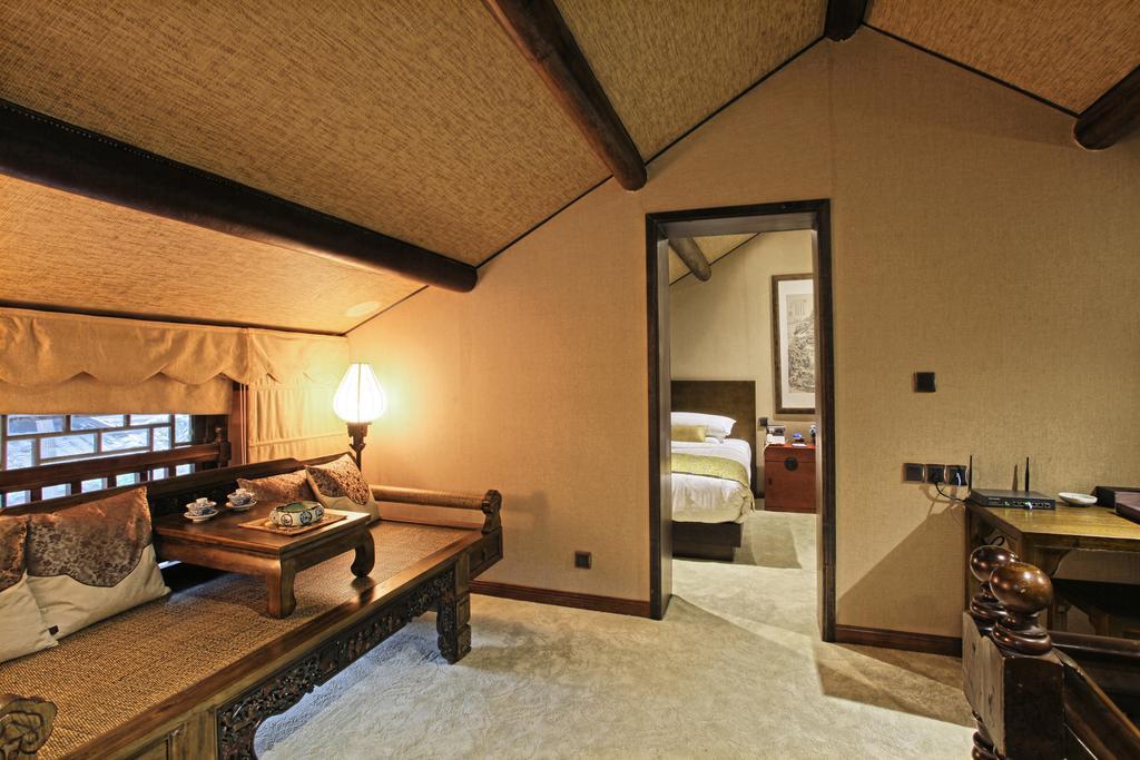 Renli Hotel Чънду Екстериор снимка