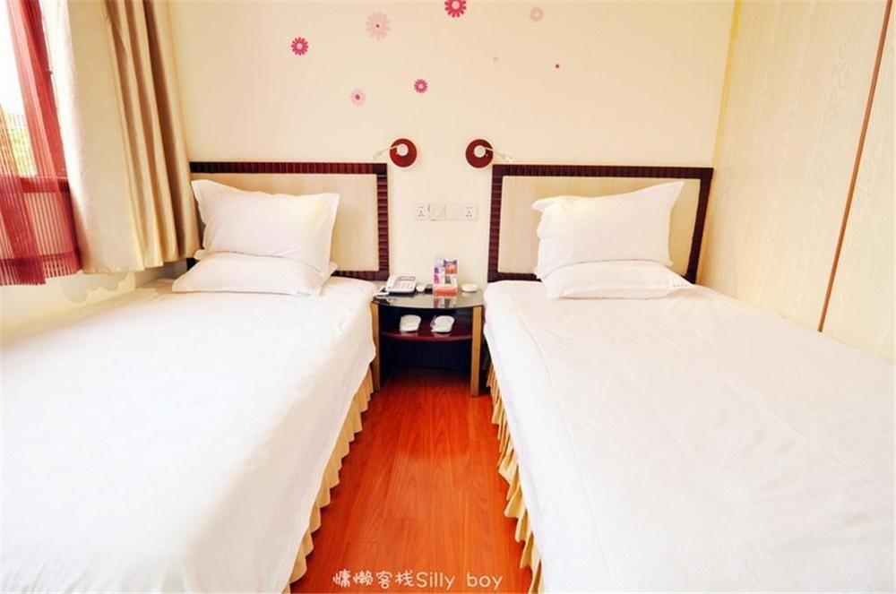 Renli Hotel Чънду Екстериор снимка