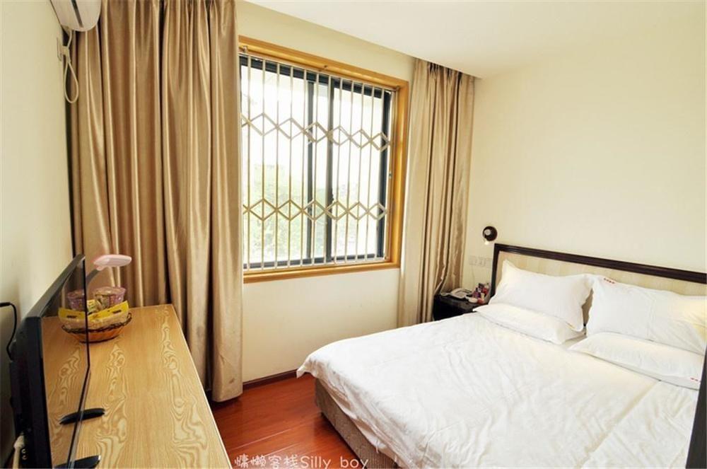 Renli Hotel Чънду Екстериор снимка
