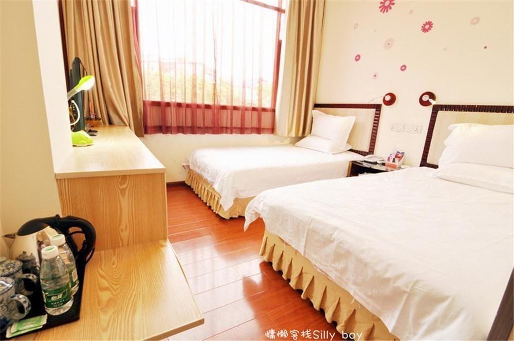 Renli Hotel Чънду Екстериор снимка